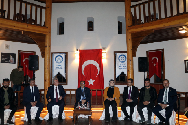 Bakan Dönmez, Çankırı'da gençlerle bir araya geldi